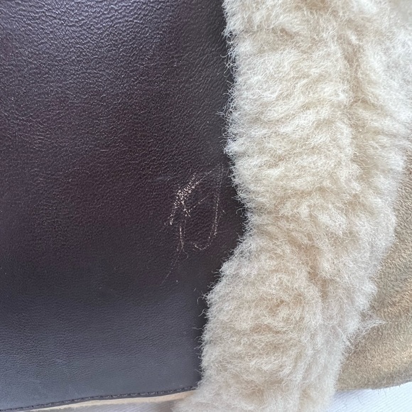 UGG Purse - Picture 10 of 17